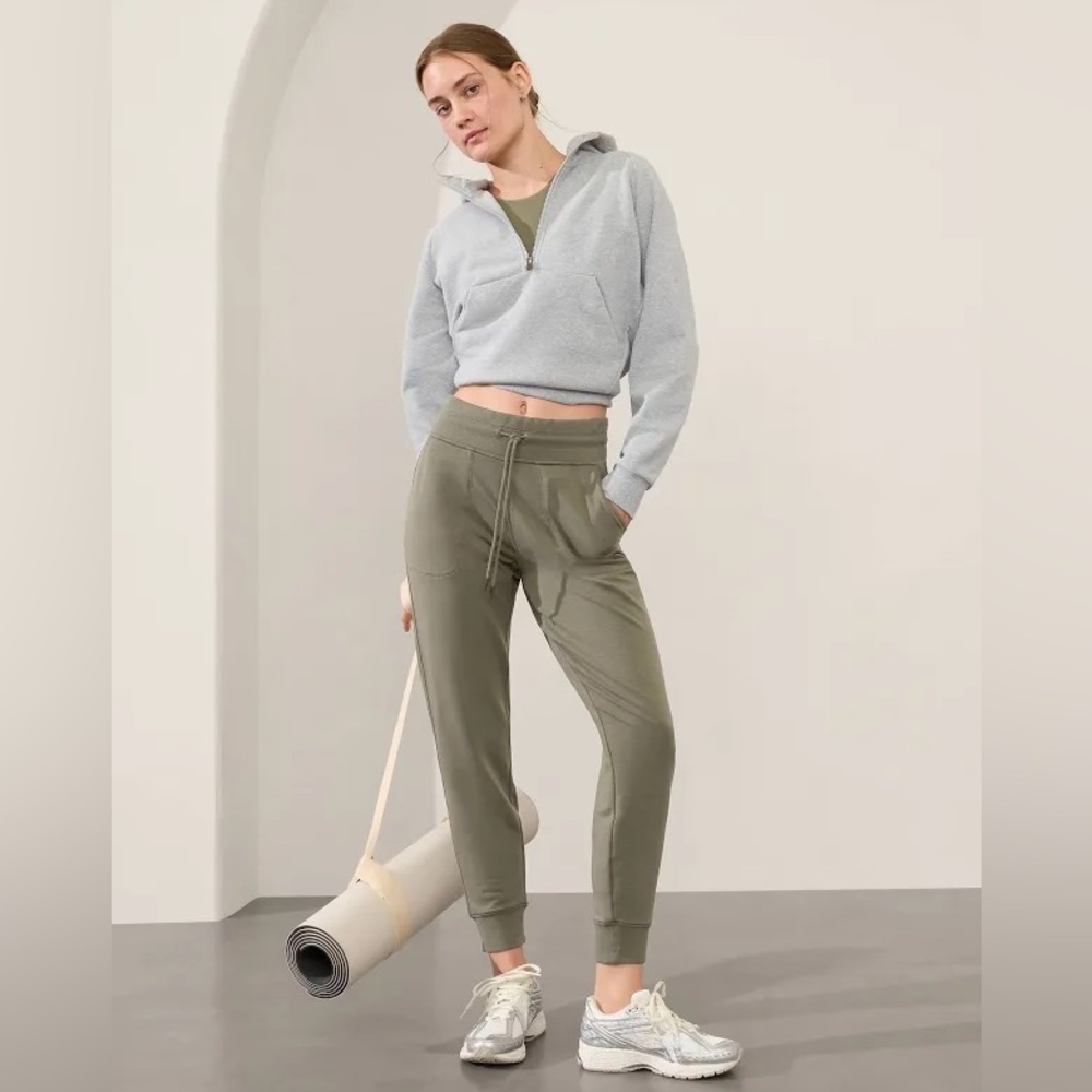 Athleta Balance Joggers